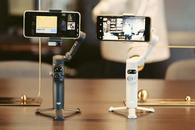 Moblie 7 Pro稳定器首发初体验！爱游戏app体育549元！大疆OSMO(图6)